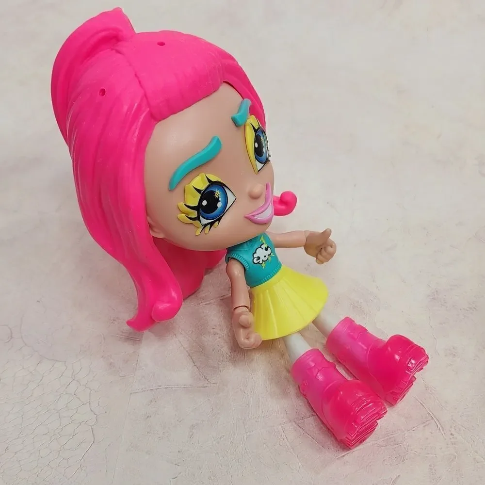 ‎Lotta Looks - Weather Girl Doll